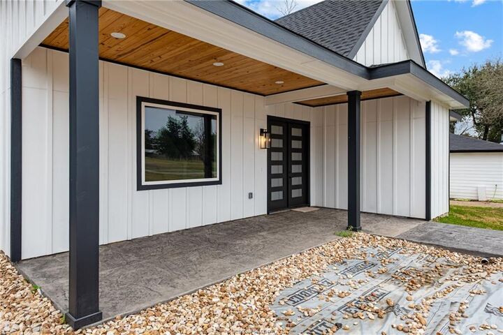 Property Photo: 188 Hill Street TX 77830