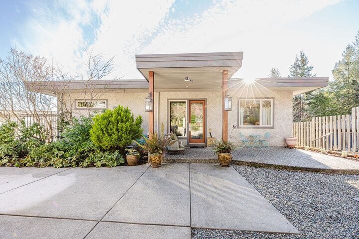 Property Photo:  6260 Sunrise Boulevard  BC V7Z 0R5 