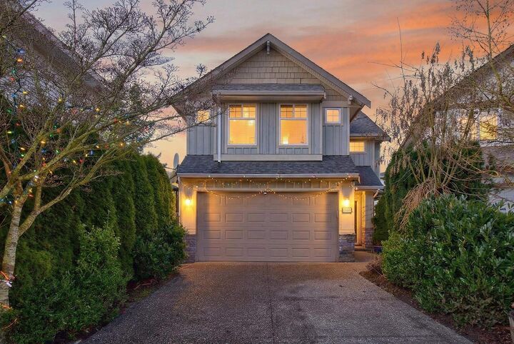 2363 157A Street — photo 1