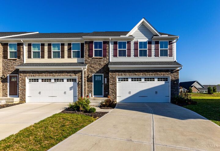 Property Photo: 7108 Shady Brook Bend OH 45044