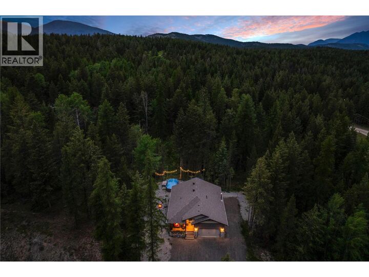 Property Photo:  6347 Osprey Landing Court  BC V0B 2J0 