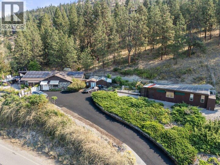 Property Photo:  2245 Bennett Road  BC V1V 2N3 