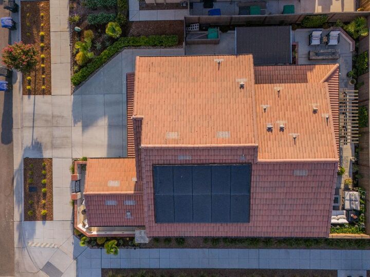 Property Photo:  748 Ridgebank Avenue  CA 93636 