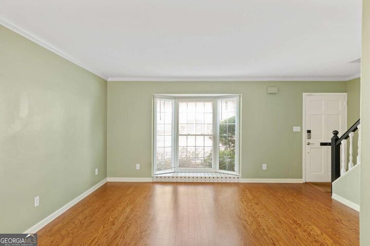 Property Photo:  136 Peachtree Memorial Drive NW Ct-6  GA 30309 