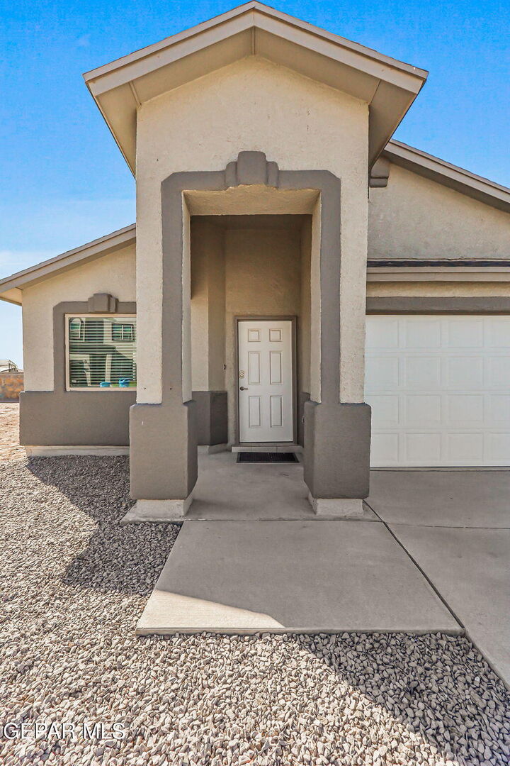 Property Photo:  356 Fray Olguin Court  TX 79927 