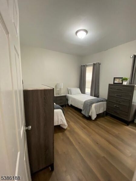 Property Photo: 150 N 18th St 2 NJ 07017