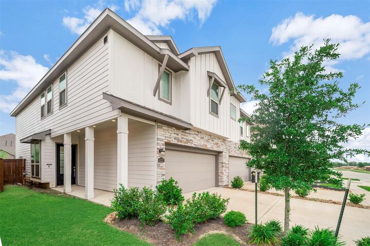 Property Photo:  4127 Champlain Way  TX 77583 