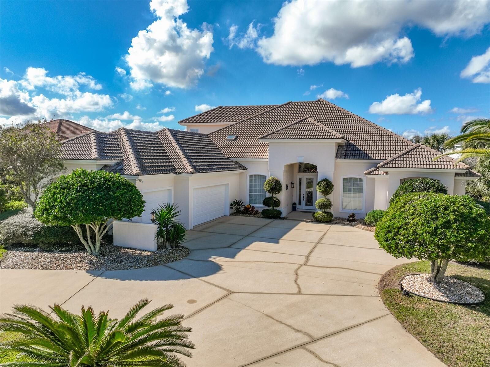 Property Photo:  104 Island Estates Parkway  FL 32137 