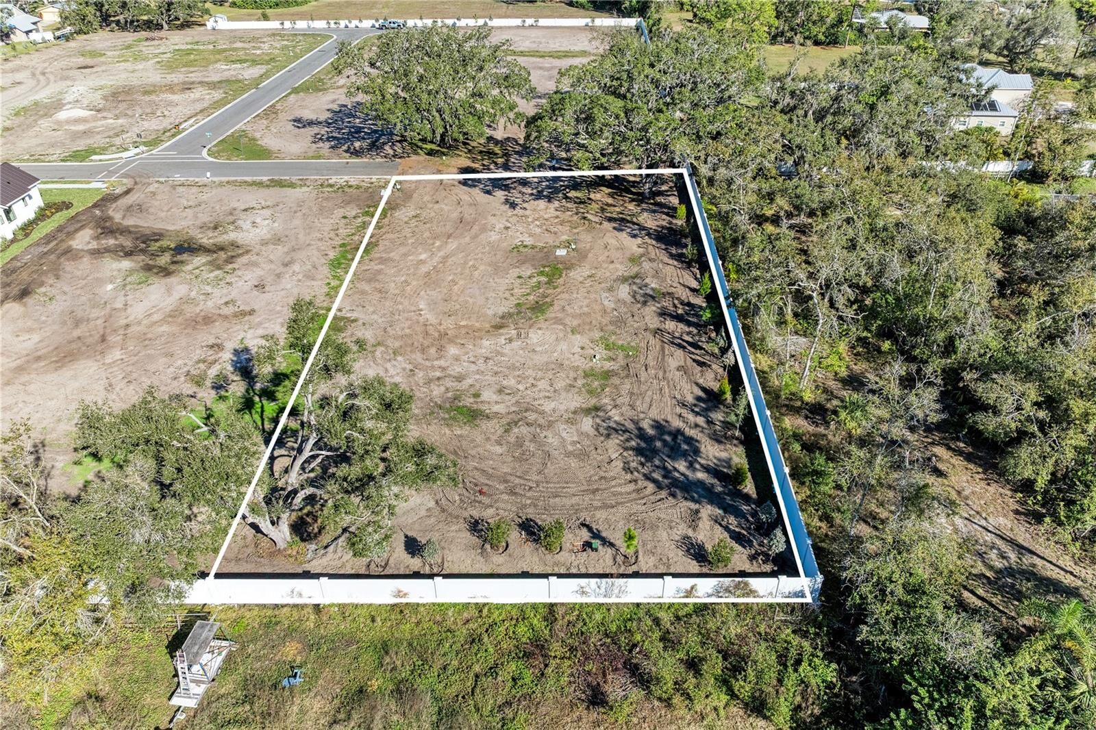 Property Photo:  6617 Paladin Court  FL 34241 