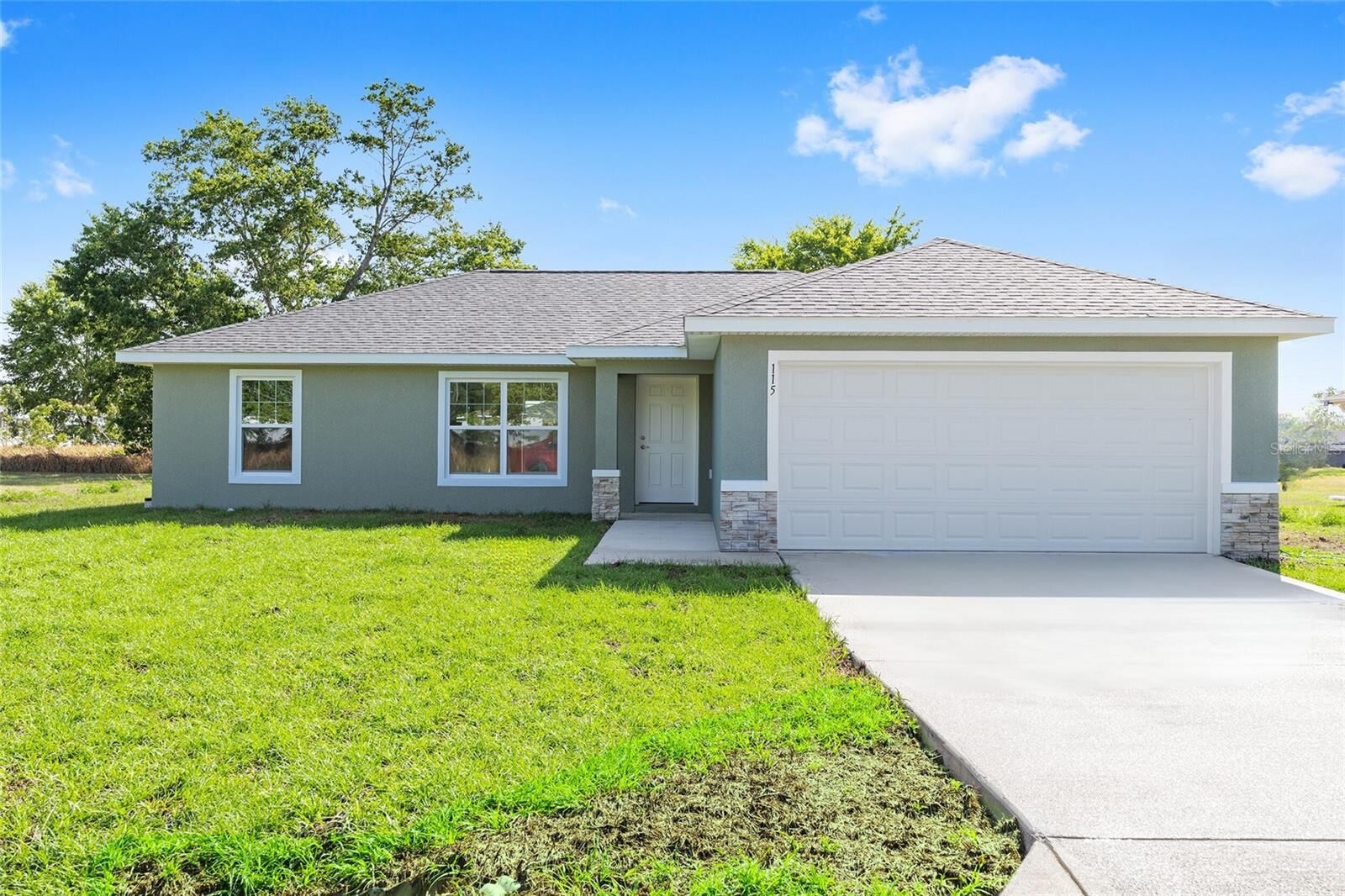 Property Photo: 17654 SW 112th Lane FL 34432