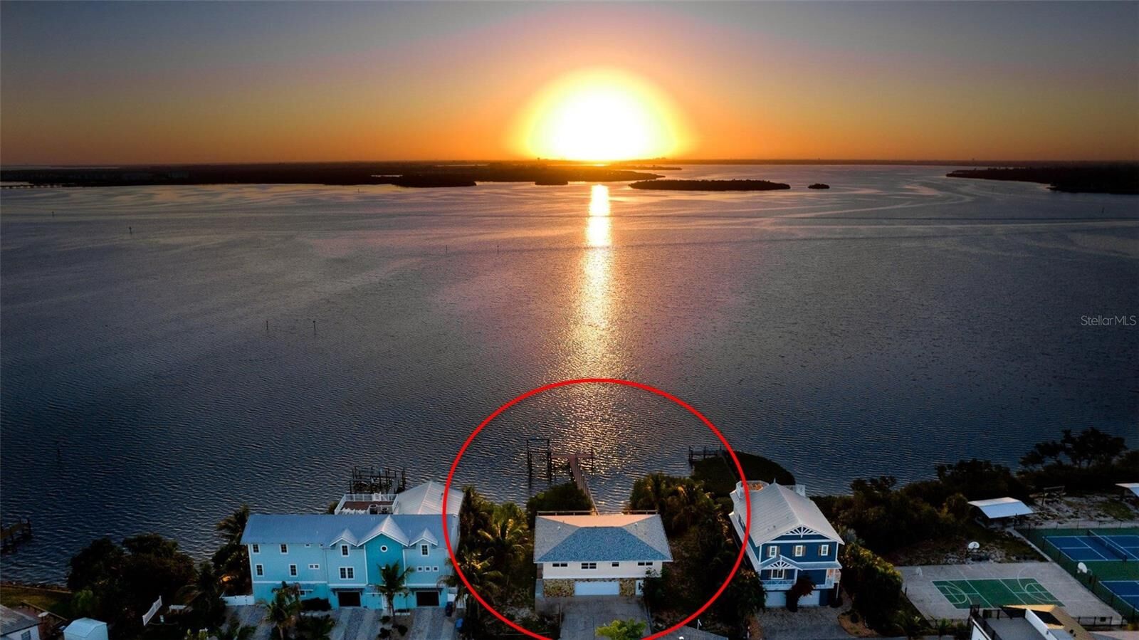 Property Photo:  2512 Avenue A  FL 34217 