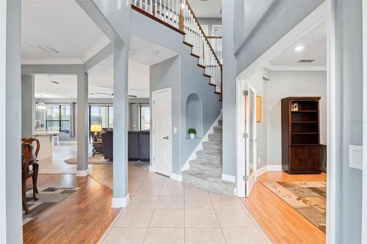 Property Photo:  5049 Hawks Hammock Way  FL 32771 