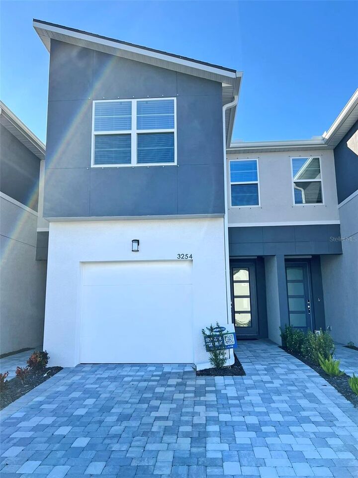 Property Photo:  3254 Moonlit Lily Place  FL 33511 