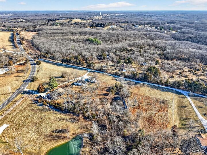 Property Photo: 818 W Highway D MO 63385