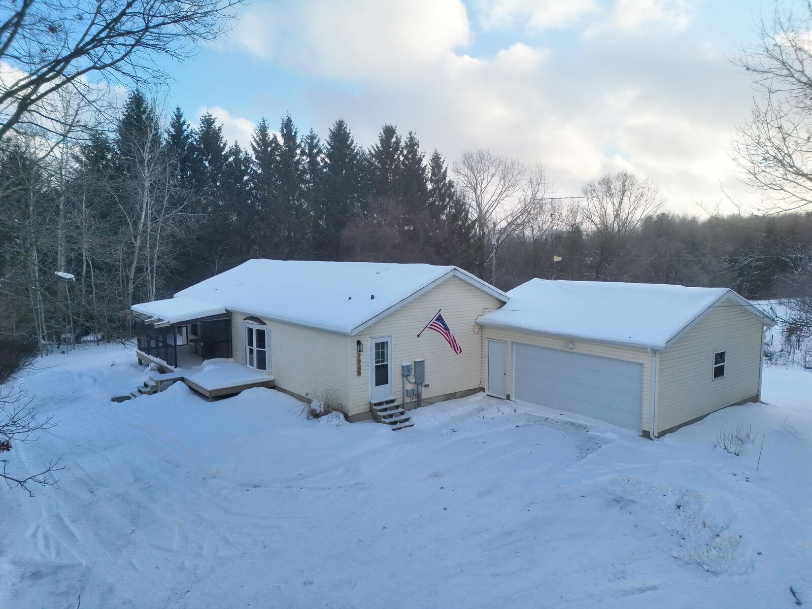 Property Photo:  7976 10 Mile Road NE  MI 49341 