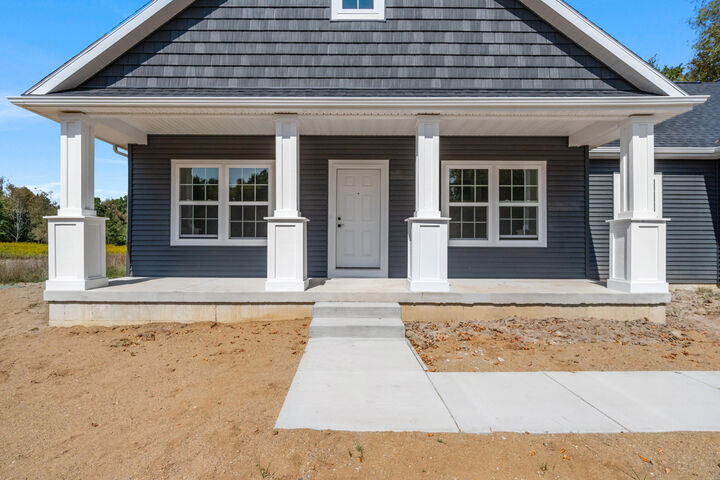 Property Photo:  5033 Ikram Oaks Drive  MI 49201 