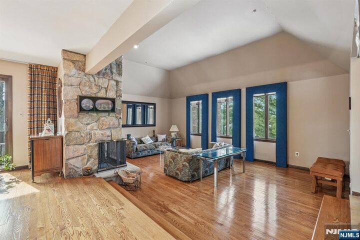 Property Photo:  845 Rifle Camp Road  NJ 07424 