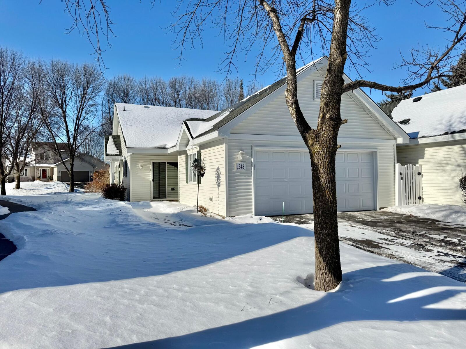 Property Photo:  1248 Westfarm Lane  MN 55313 