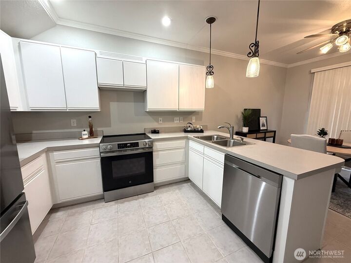 Property Photo: 278 NE Deccio Road WA 99324