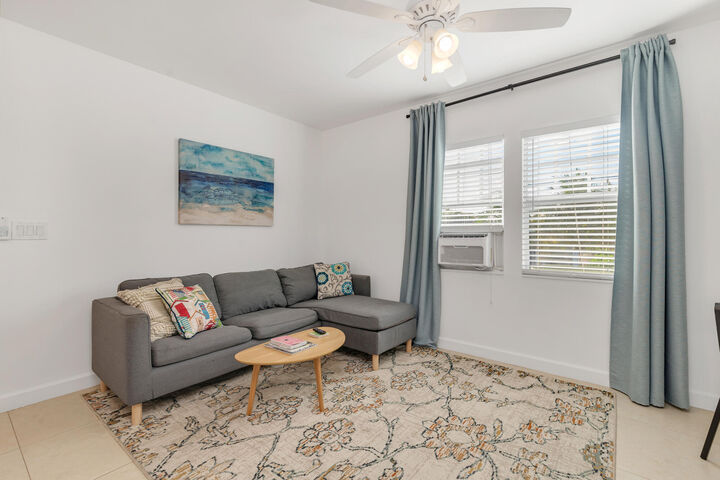 Property Photo:  2350 Parker Avenue  FL 33401 