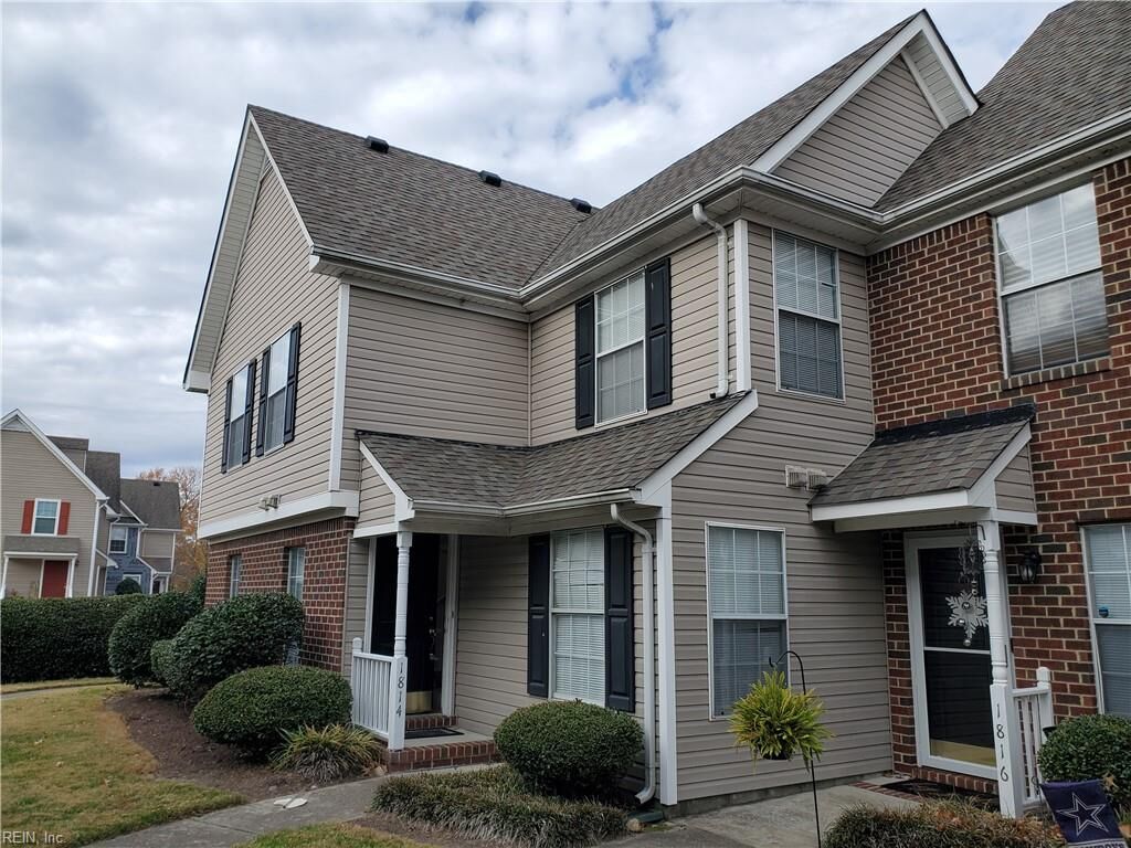 Property Photo:  1814 Willow Point Arch  VA 23320 