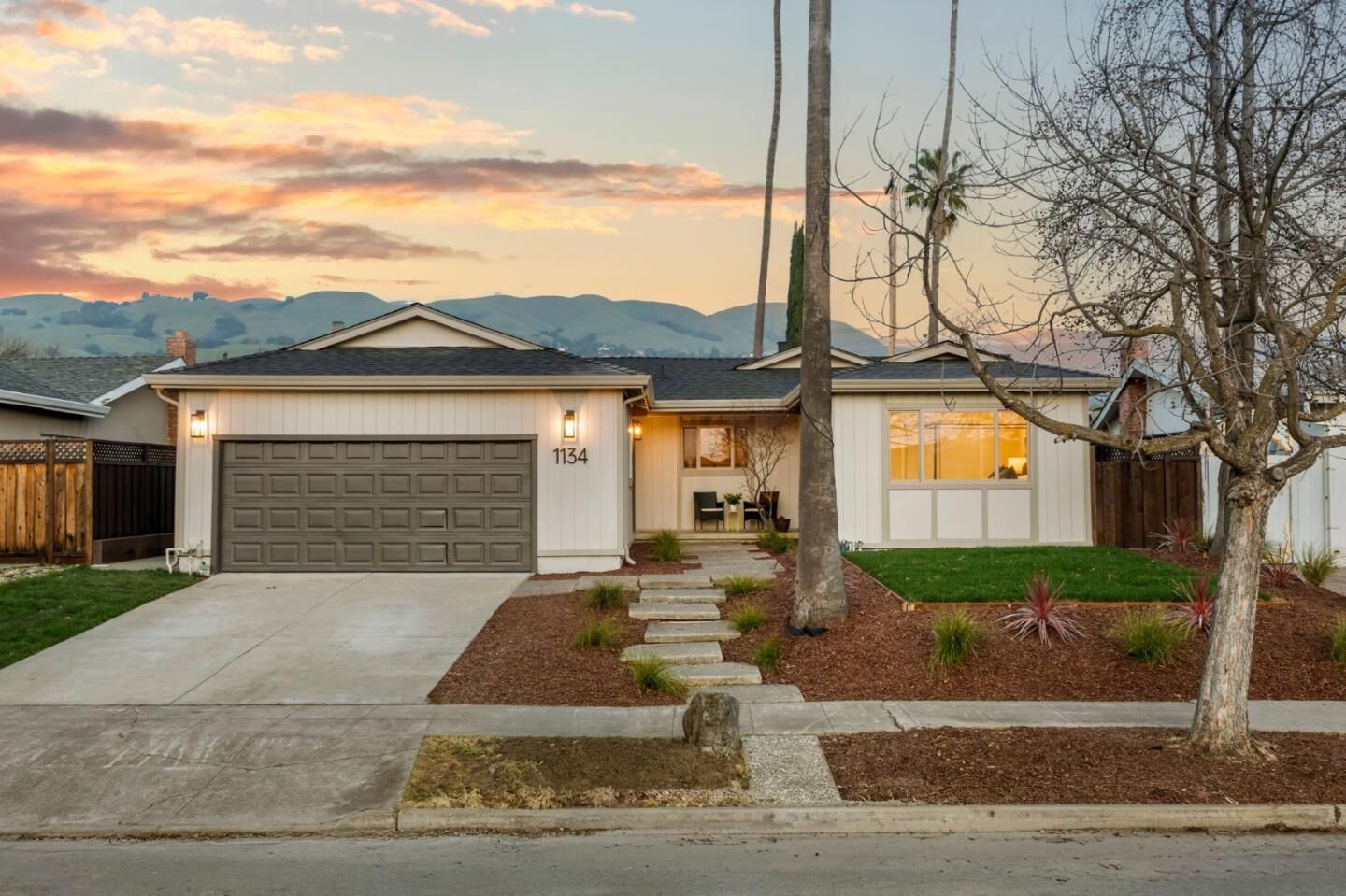Property Photo:  1134 Somerset Drive  CA 95132 