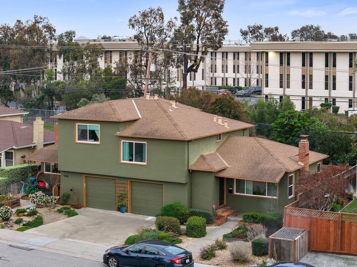 Property Photo:  906-908 Haddon Drive  CA 94402 