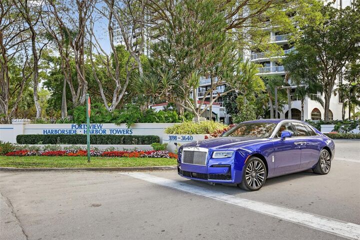 Property Photo:  3640 Yacht Club Dr 708  FL 33180 