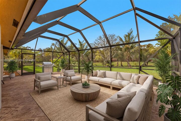 Property Photo:  450 NW 201st Ave  FL 33029 