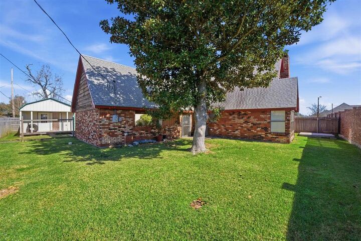 Property Photo:  13 Eveland Ave Avenue  LA 70663 