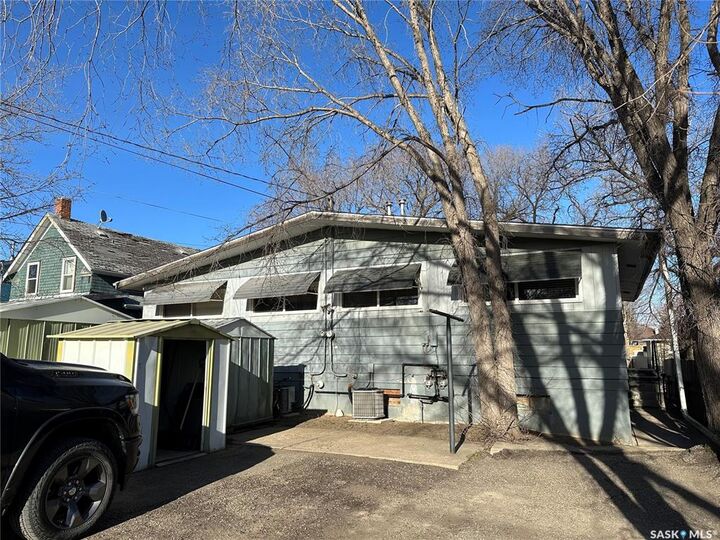 Property Photo: 246 5th Avenue NW SK S9H 0W3