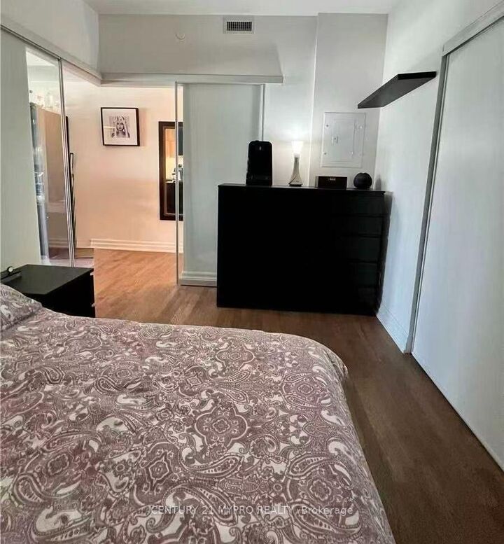 Photo de la propriété: 10 Rouge Valley Drive W 1104A ON L6G 0G9