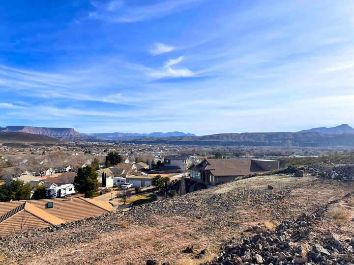 Property Photo:  2226 W 320 S 15  UT 84737 