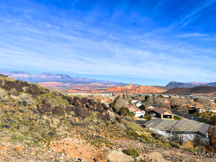 Property Photo:  2226 W 320 S  UT 84737 