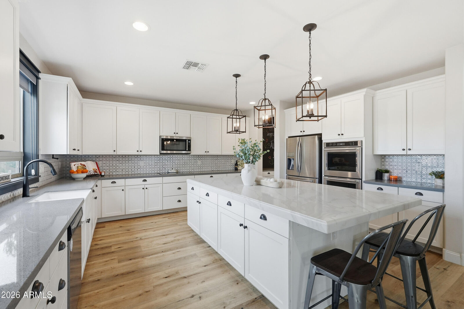 Property Photo:  2830 E Pearl Street  AZ 85213 