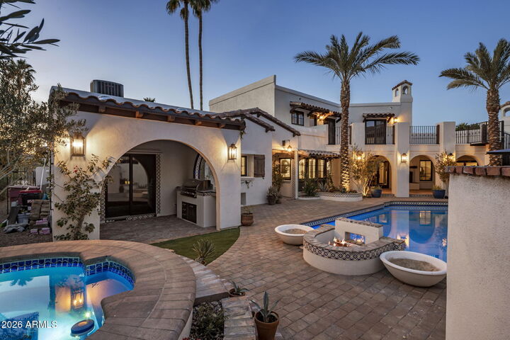 Property Photo:  8127 E Del Capitan Drive  AZ 85258 