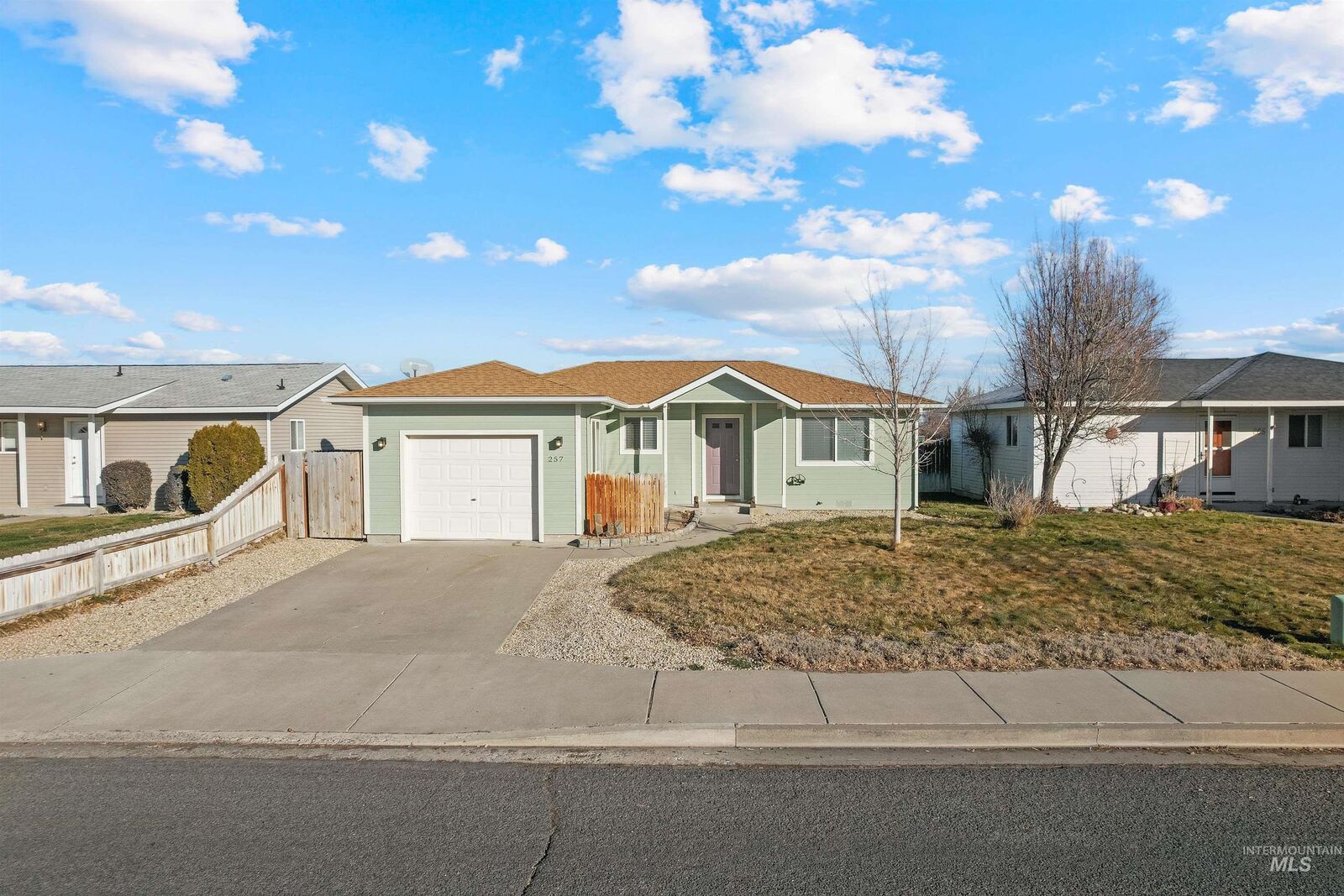 Property Photo:  257 El Camino Ave  ID 83301 