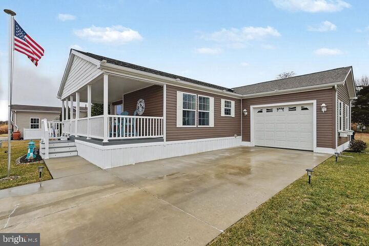 Property Photo: 18 Buckingham Drive DE 19958