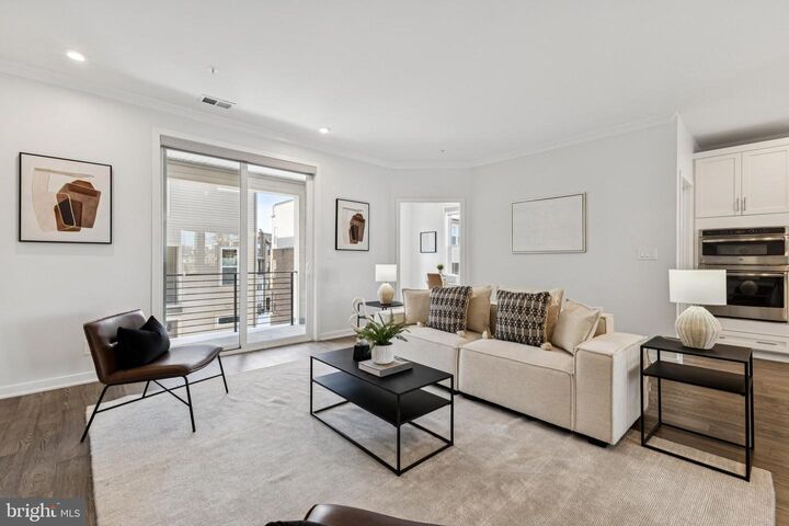 Property Photo:  4635 Charger Place 805  VA 20151 