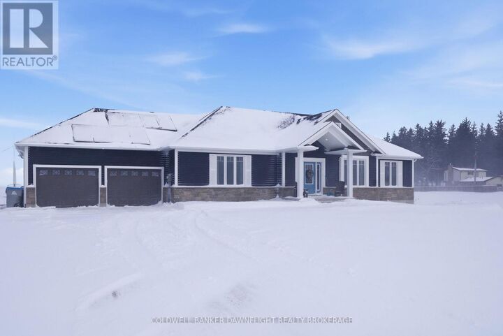 Property Photo:  60 Victoria Avenue West  ON N0M 1M0 