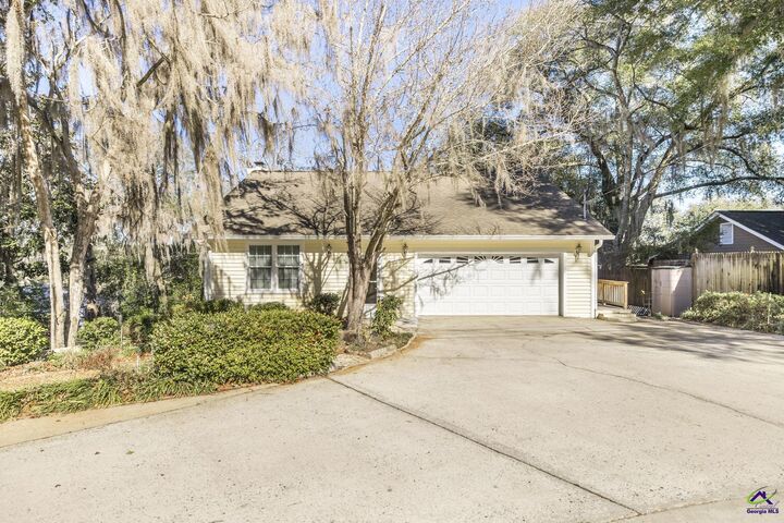 Property Photo:  240 Mossland Drive  GA 31069 