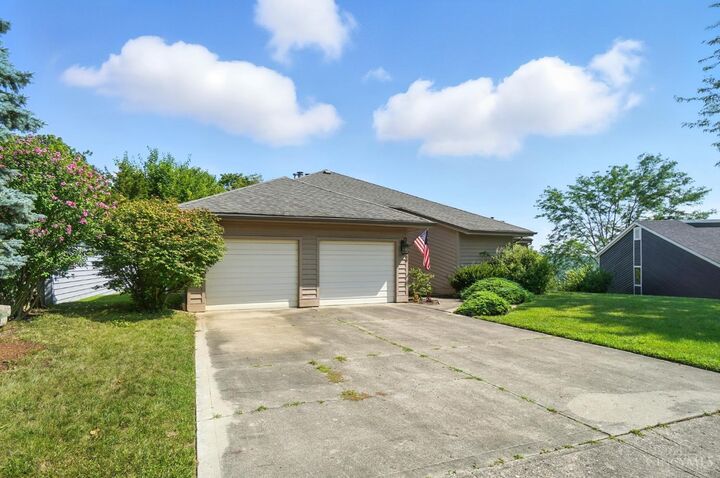 Property Photo:  2088 Raeburn Drive  OH 45223 