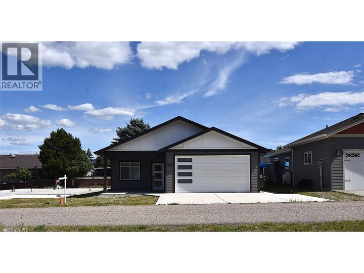 592 Nighthawk Avenue — photo 1
