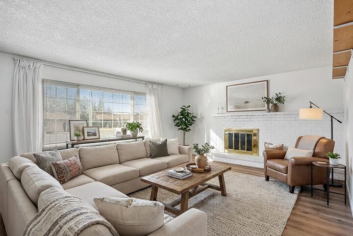 Property Photo:  1007 S Mills Ave  CA 95242 