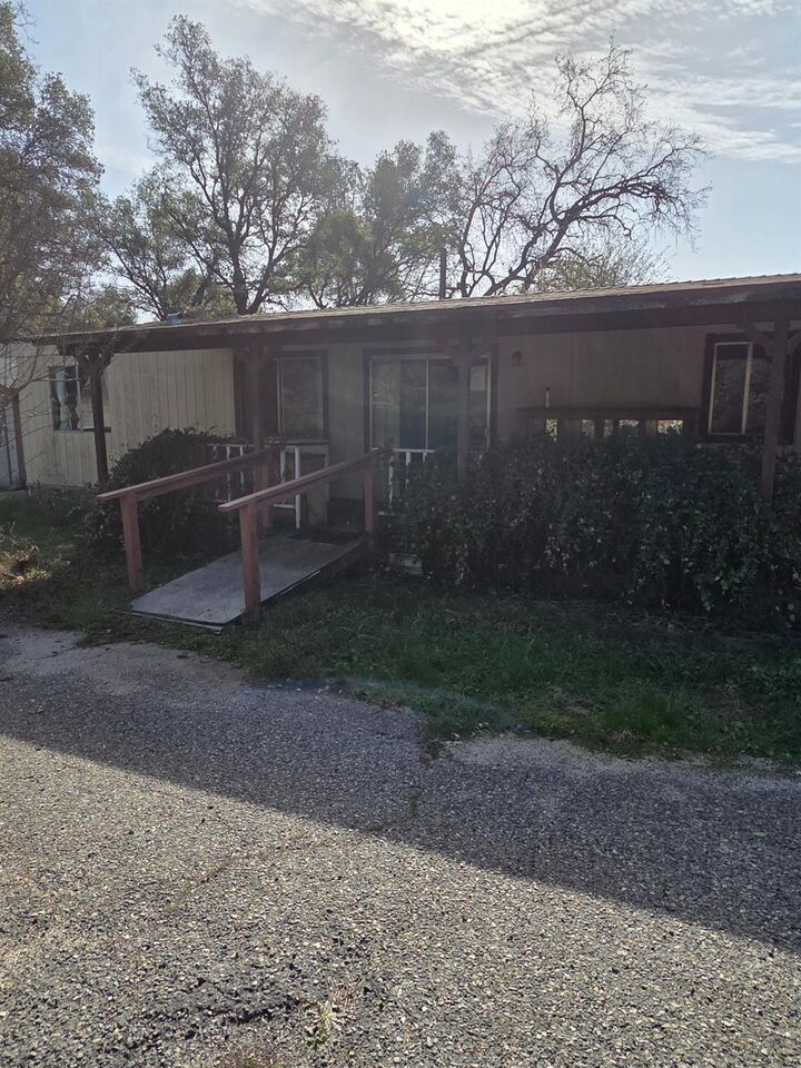 Property Photo:  58348 Road 225  CA 93643 