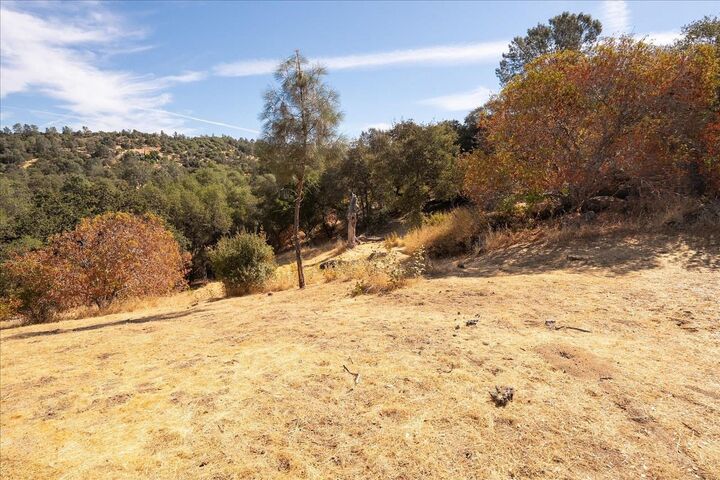 Property Photo: 3279 Quail Run Road CA 95338