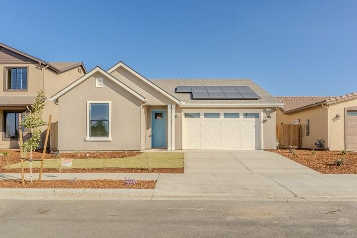 Property Photo:  2234 S Burke Street  CA 93292 