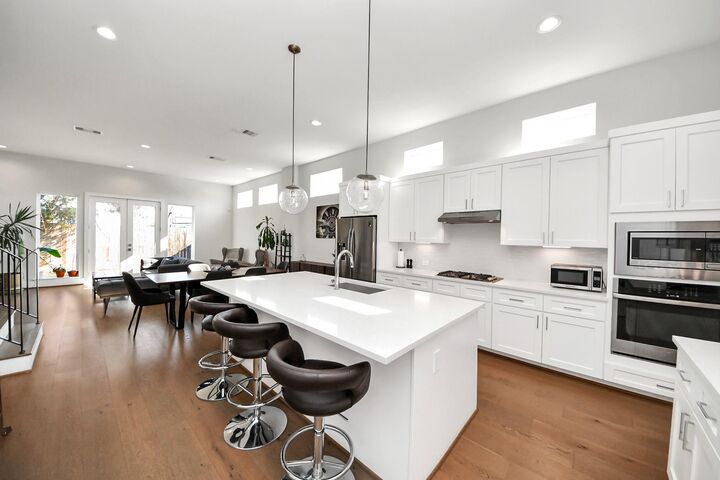 Property Photo: 1815 Arbor Street TX 77004