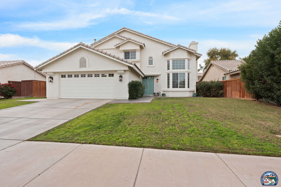 Property Photo:  2739   Sandalwood Dr  CA 92243 