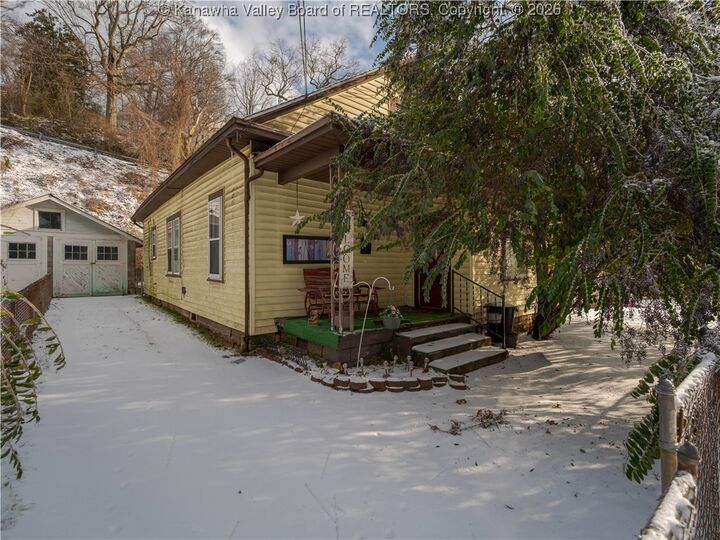 Property Photo:  850 Greendale Drive  WV 25302 